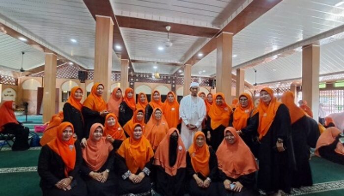 Jamaah Majelis Muhasabah As-Salam Medan Silaturahmi Ke Tuan Guru Babussalam Langkat Syeikh Dr Zikmal Fuad MA