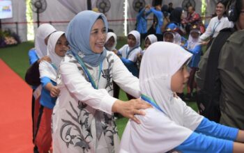 Masmidah Abdul Mu’ti Ikut Sosialisasikan Gerakan 7 Kebiasaan Anak Indonesia Hebat