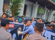 Unjukrasa Di PN Medan, Massa Kelompok Belajar Sisifis Minta Tahan Dua Terdakwa Pengeroyokan