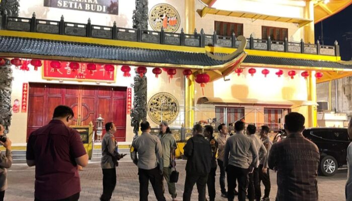 Kapolrestabes Medan Cek Pospam Imlek Di Vihara Setia Budi Dan Maitreya