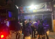 Personel Patroli Dilempari Kaca, Brimob Polda Sumut Dan Polrestabes Medan Cegah Tawuran