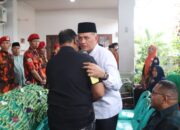 Kapolrestabes Medan Melayat Ke Rumah Orangtua Anggota DPRD Sumut Rahmaddian Shah