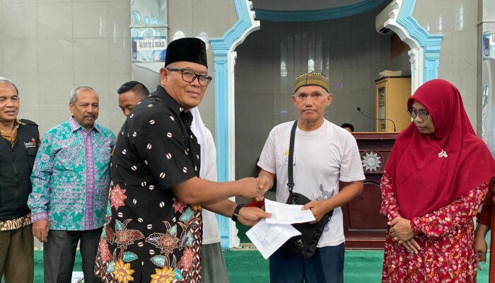 Guna Mendorong Siswa Berprestasi SMAMDA Medan Serahkan Binpres