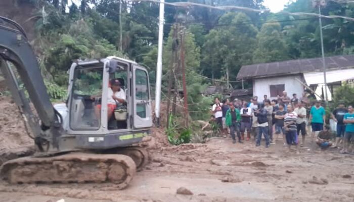 Dua Orang Meningal Tertimbun Tanah Longsor Minahasa Selatan