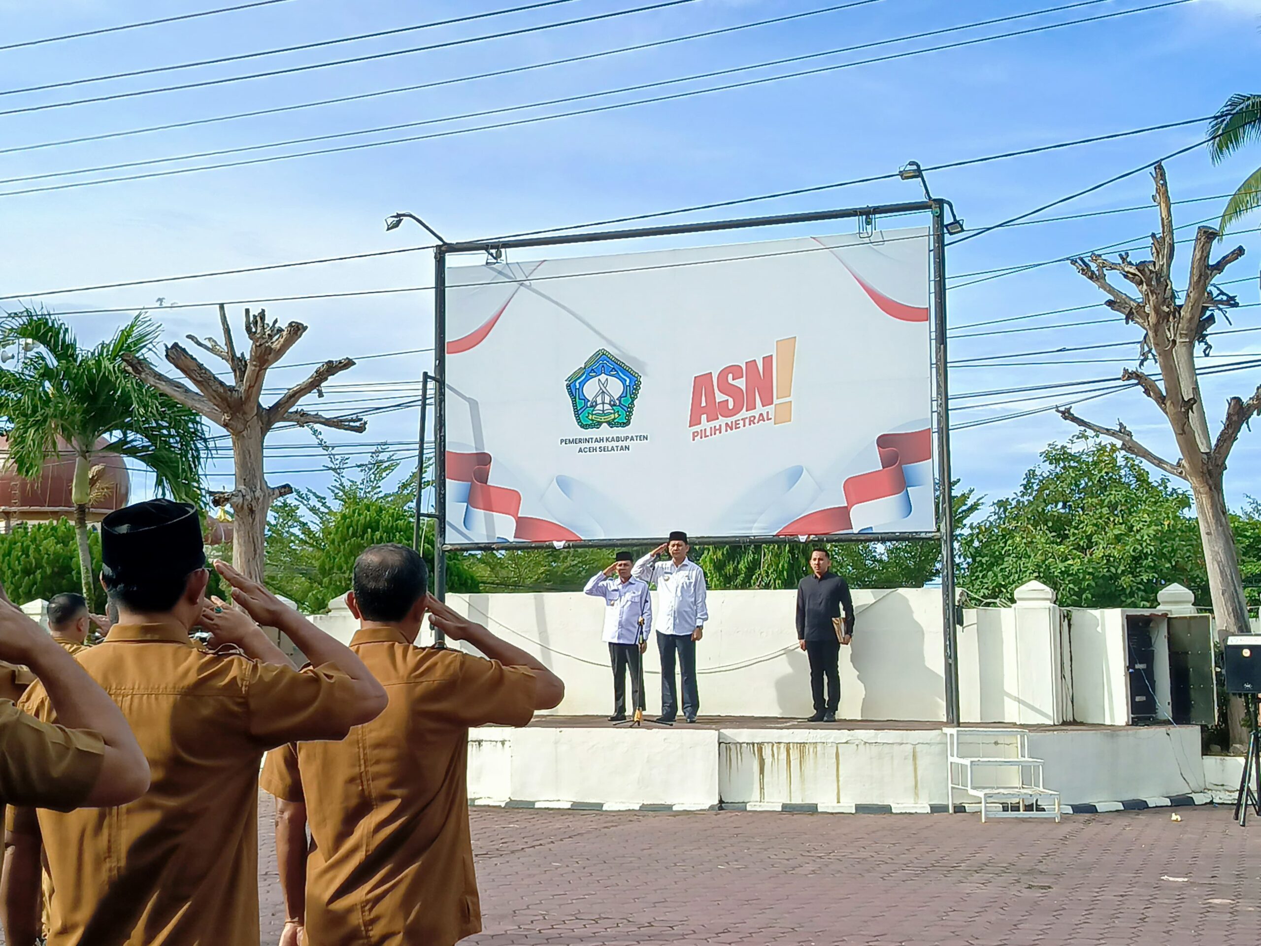 Bupati H. Mirwan: ASN Jangan Tergiring Isu Balas Dendam Politik