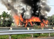 Bus Penumpang Ludes Terbakar Di Tol Medan-Kualanamu