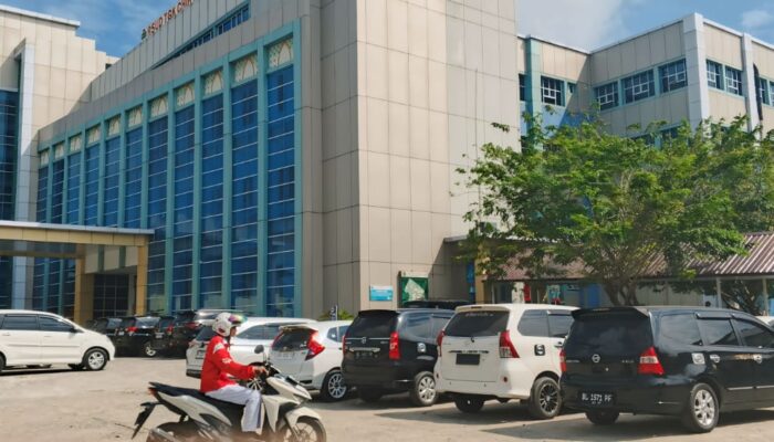 Lingkungan RSUD TCD Bersih Dan Indah