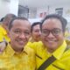 Leriadi, S. Sos, Wakil Ketua BMK 1957 Sumut dan juga Kepala Sekretariat Balitbang DPP Partai Golkar (kanan) Menteri Energi dan Sumber Daya Mineral (ESDM)  Bahlil Lahadalia yang juga Ketua Umum DPP Golkar. Waspada/ist