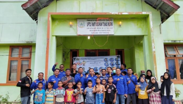 Sambut HPN, PWI Agara Gelar Pemberian Bansos Di Panti Asuhan