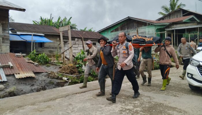 Dibantu Warga, Tim Evakuasi Berhasil Menemukan Jasad Yang Hilang