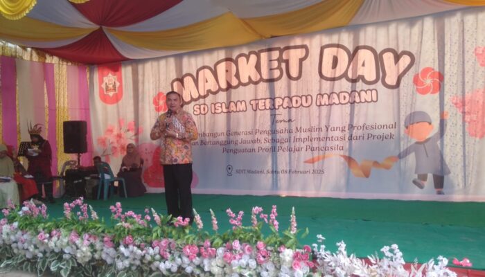Market Day SDIT Madani Dihadiri Bupati Aceh Tenggara Terpilih