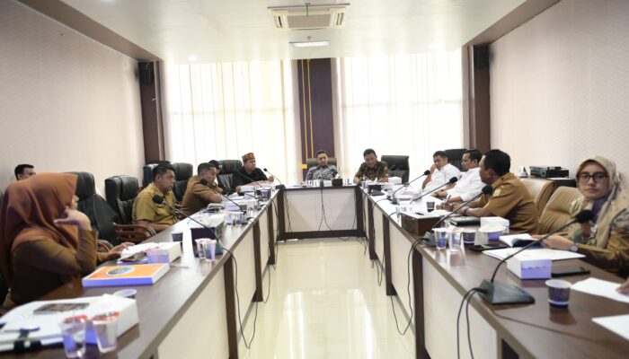 DPRK Banda Aceh Rapat Dengan Mitra Kerja, Bahas Nasib Tenaga Kontrak