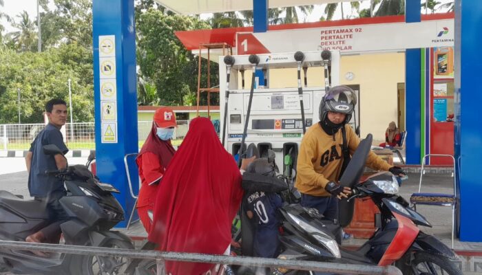 Pelayanan SPBU Geulumbuk Kluet Selatan Mengecewakan Konsumen
