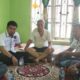 Usai Syukuran HPN, Pengurus PWI Madina jenguk Wartawan Senior Iskandar Hasibuan yang terbaring sakit. Waspada/Ali Anhar Harahap