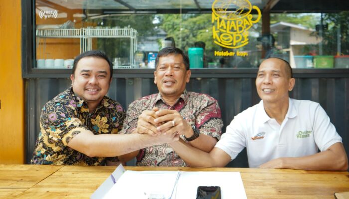 Patuhi Perda, Pelaku Usaha Di Taman Cadika Siap Bayar Retribusi