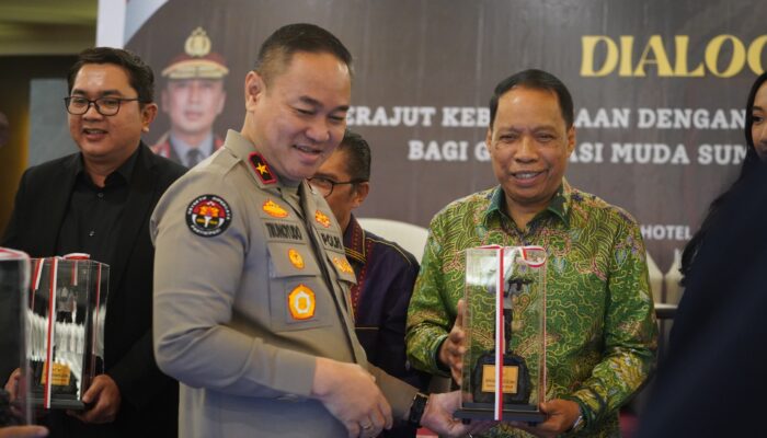 Rektor UMSU Narasumber Dialog Publik Humas Mabes Polri