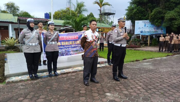 Kasat Lantas Polres Simalungun Sosialisasi Keselamatan Berlalu Lintas Di Sekolah