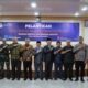 Sekdakab Asahan Zainal Aripin Sinaga, bersama Rektor UNA Mangaraja Manurung, Ketua Yayasan UNA Mapilindo, Ketua DPRD Asahan Efi Irwansyah Pane, dan perwakilan undangan saat pelantikan Rektor UNA 2025-2029. Waspada/Ist