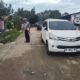Personel Sat Lantas Polres Simalungun melakukan cek dan olah TKP.(Waspada/ist).