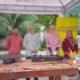 KONSUL Jenderal India di Medan Ravi Shanker Goel (dua kiri) pada demo masakan India di kantornya Minggu (16/2/2025) pagi. Waspada/ist