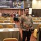 Kordiv HP2H Bawaslu Tapsel, Vernando Maruli Aruan, St, C.Med, berfoto di sela-sela acara Rapat Evaluasi Pencegahan Dan Pelanggaran Pada Pemilihan Serentak Tahun 2024 di Hotel Grand Antares, Medan. Waspada/ist.