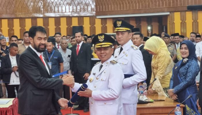 Pesan Mualem Kepada H. Mirwan: Jaga Keharmonisan Dengan Legislatif