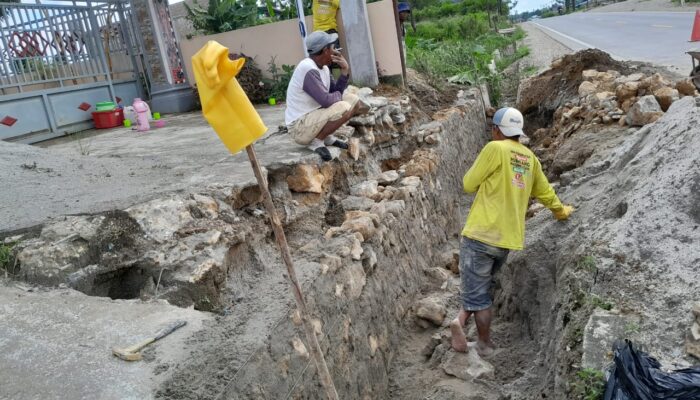 Pembangunan Saluran Drainase Jalan Nasional Kejar Deadline