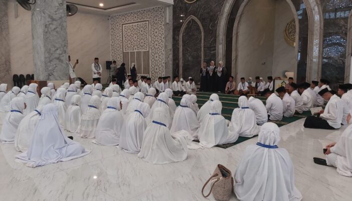 Malam Ibadah Memperkuat Fondasi Keimanan Siswa SMA Plus Al Azhar