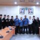 Anggota BPSK Sumut Periode 2025-2030 bersama Kadis Perindag ESDM, Mulyadi Simatupang SPi MSi, Sekretaris, Kabid dan Ketua Tim Pemilihan BPSK.