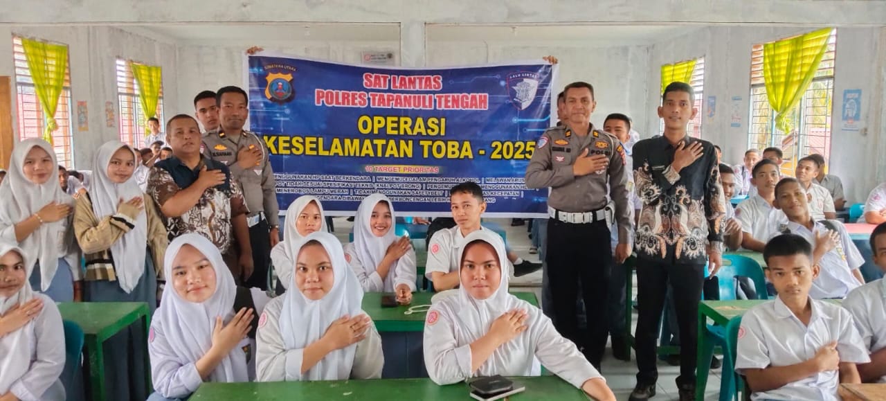 Satlantas Polres Tapteng Gelar Sosialisasi Tertib Lalulintas Kepada Pelajar Satlantas Polres Tapteng Gelar Sosialisasi Tertib Lalulintas Kepada Pelajar