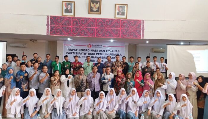 Bawaslu Tapsel Evaluasi Partisipasi Pemilih Pemula Di Pilkada 2024