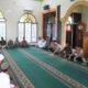 Kapolres Langkat, AKBP David Triyo Prasojo, SH, SIK, MSi, di sela  kegiatan Jumat Curhat di Masjid Al-Ihsan Kelurahan Perdamaian Kecamatan Stabat Kabupaten Langkat, Jumat (21/02/2025). Waspada/ist. 