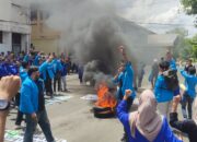 Mahasiswa Demo DPRK Langsa, Tuntut Selesaikan Konflik Internal Dewan Dan Revisi Inpres Efisiensi