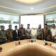Ketum PP Muhammadiyah Berikan Penghargaan Kepada Dirut Holding Perkebunan Nusantara
