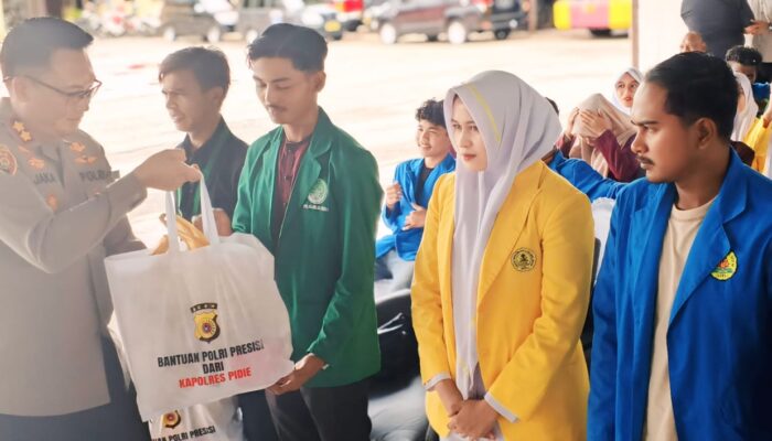 Polres Pidie Salurkan Baksos Polri Presisi Bagi Mahasiswa Dan OKP