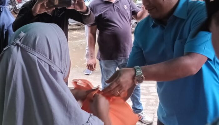 Anggota DPRD Bagikan Bantuan Kepada PP Deliserdang dan Masyarakat
