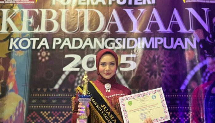 Siswi SMAN 2 Padangsidimpuan, Salsabila Fitri Hasibuan, Dinobatkan Putri Kebudayaan 2025