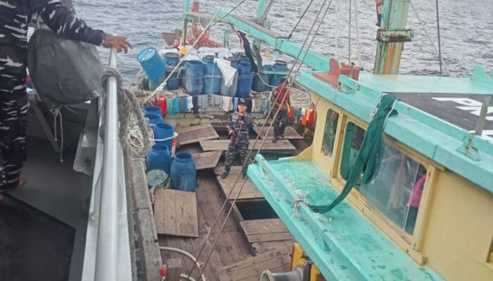 TNI AL Tangkap Kapal Ikan Malaysia