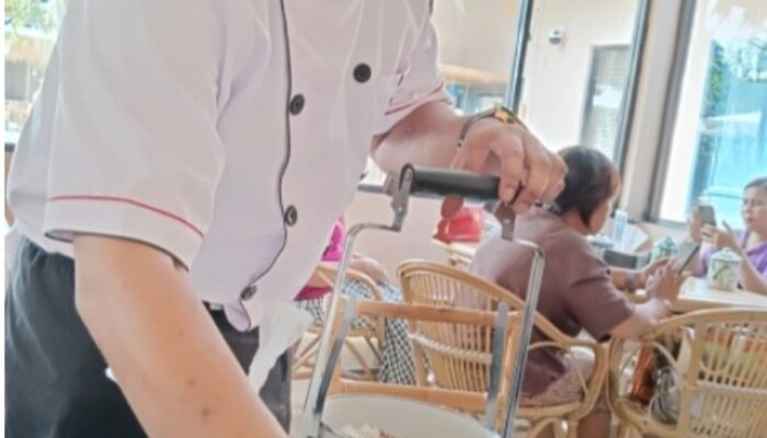 Nikmati Sajian Menu Khas Rumahan Di Cafe Tenank