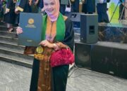 Putri Ceo Sumut24 Group Gandhis Dwi Febrian Diwisuda Pertanian USU T.A 2024/2025, Gandhis: Termakasih Ya, Mama