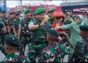 Pangdam I/BB Pimpin Pemberangkatan Satgas Pamtas RI-PNG Mobile Yonif 100/PS Di Belawan