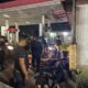 PERSONEL dari Brimob Polda Sumut dan Polrestabes Medan mengamankan terduga geng motor, usai menggelar patroli skala besar pada Sabtu malam hingga Minggu (23/2) pukul 05:00. Waspada/Ist