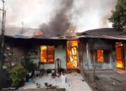 5 Rumah Semi Permanen Ludes Terbakar Di Medan Perjuangan