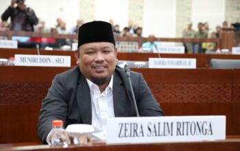 ANGGOTA DPRD Sumut Zeira Salim Ritonga. Waspada/Partono Budy
