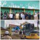 Bupati Salim Fakhry beserta rombongan saat meninjau lokasi pembangunan ruas jalan aternatif yang sedang dikerjakan. Waspada/Seh Muhammad Amin