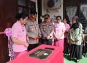 Ny. Luciana Gidion Resmikan Renovasi Sekolah TK Kemala Bhayangkari Dan Serahkan Batuan