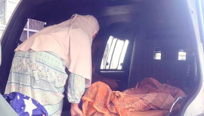 Pengendara Sepeda Motor Meninggal Usai Hantam Pohon