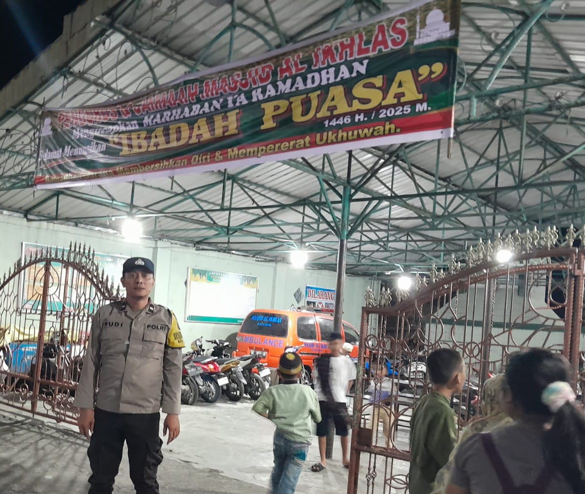 Polres P.Siantar Pastikan Keamanan Sholat Tarawih Di Masjid Polres P.Siantar Pastikan Keamanan Sholat Tarawih Di Masjid
