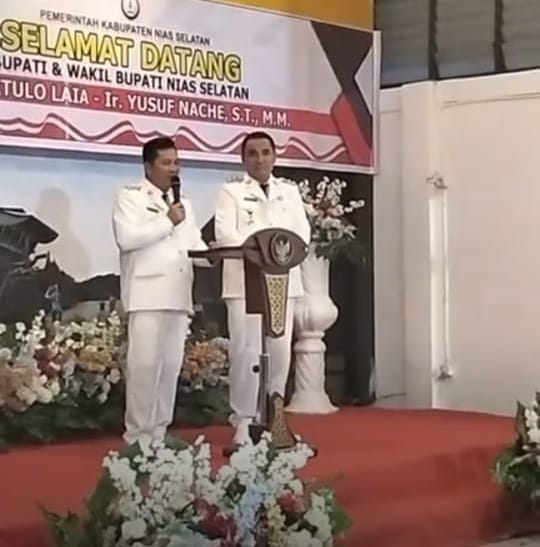Tiba Di Nisel, Sokhi-Yusuf Disambut Ribuan Masyarakat Tiba Di Nisel, Sokhi-Yusuf Disambut Ribuan Masyarakat