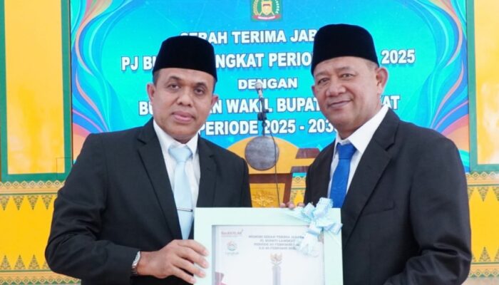 Hari Pertama Bertugas, Bupati Langkat Teken Komitmen Penerapan UHC
